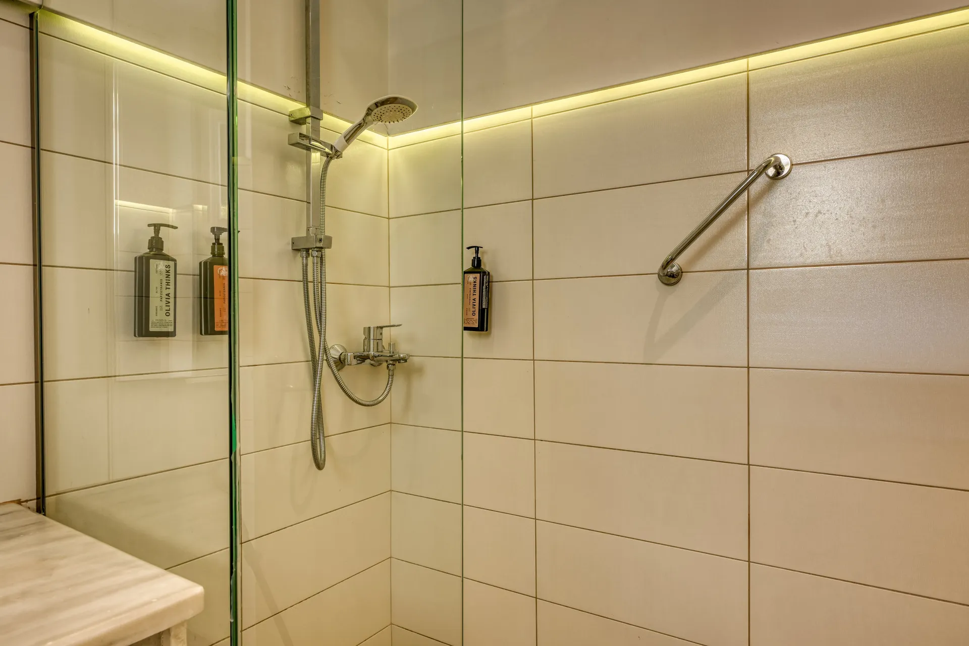 Acharavi Beach Hotel - Doppelzimmer Gartenblick - OVE_7251_HDR_WEB-AR_3x2.jpg