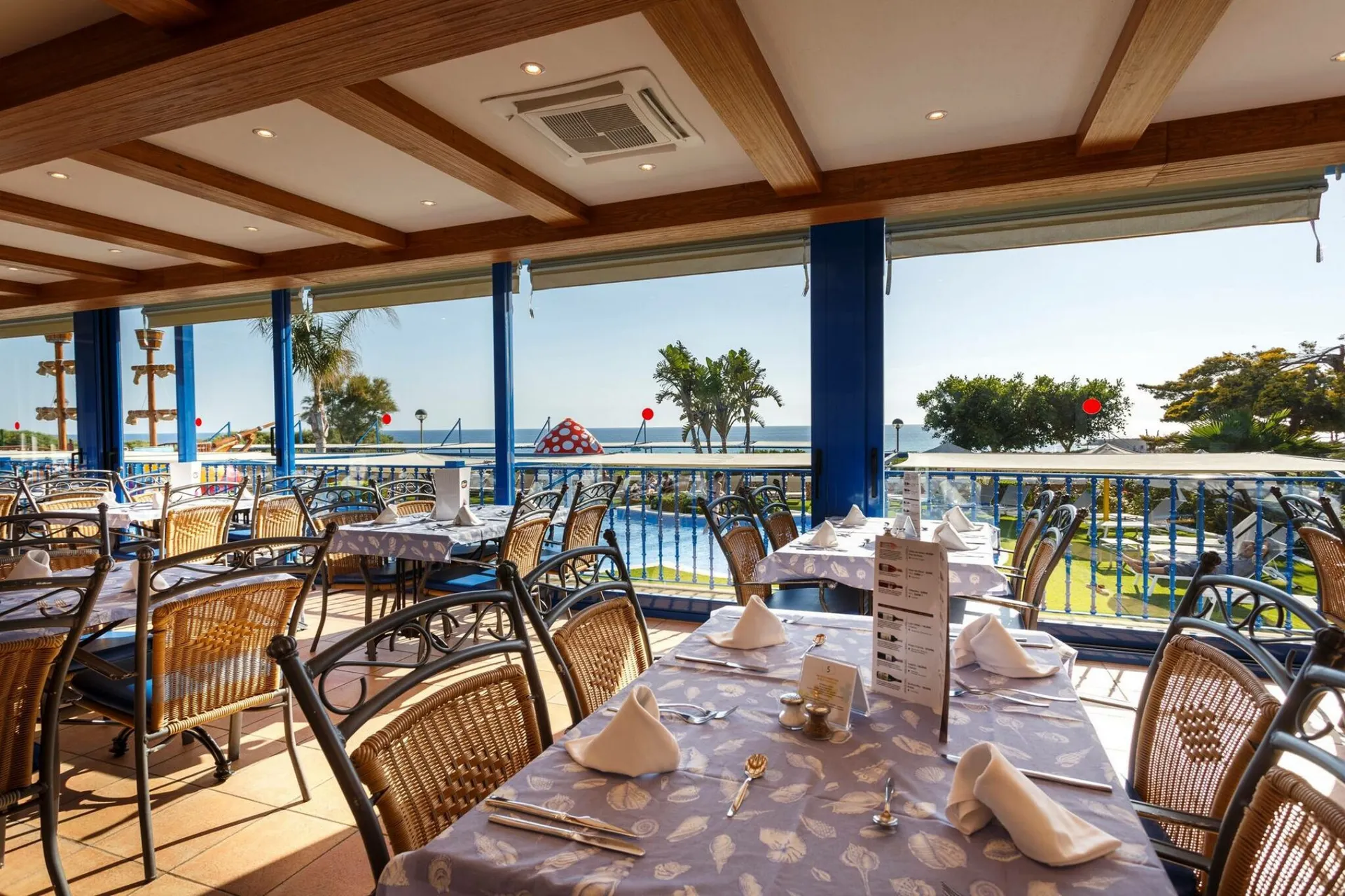 Royal Son Bou Family Club