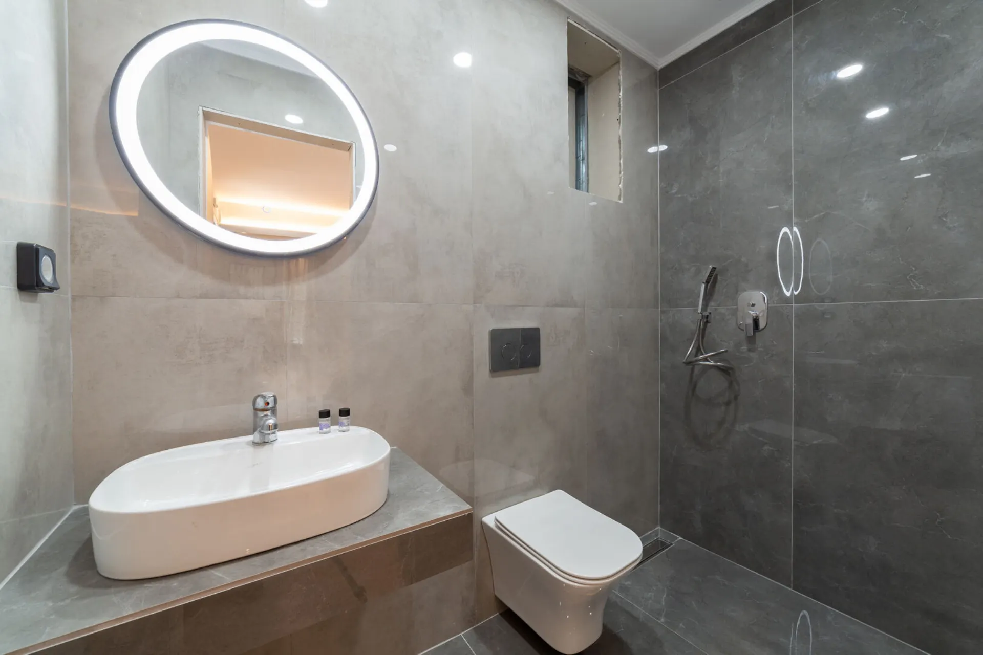 Petani Beach Suites - Suite