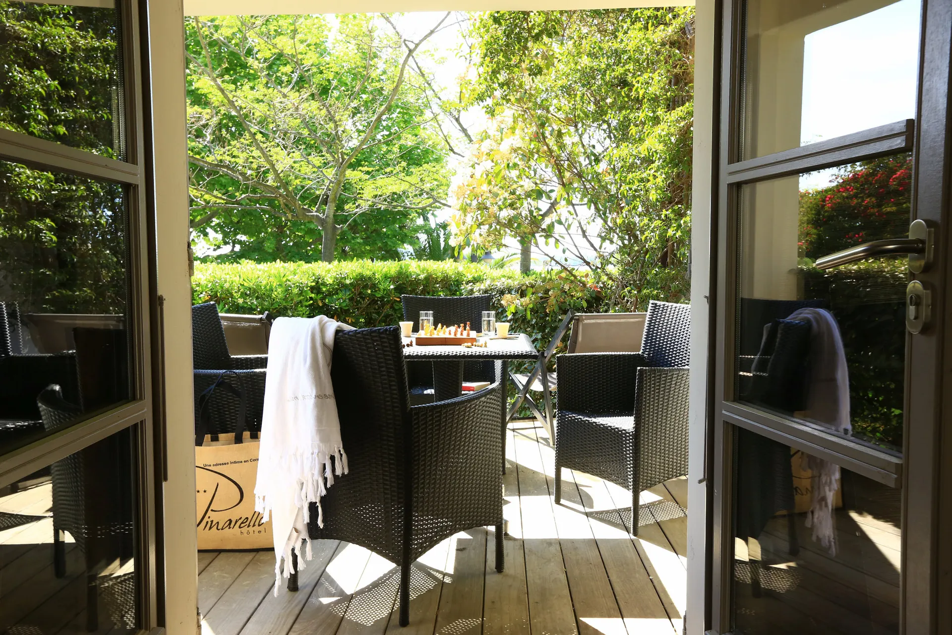 Hotel Le Pinarello - Suite Villa Gartenblick