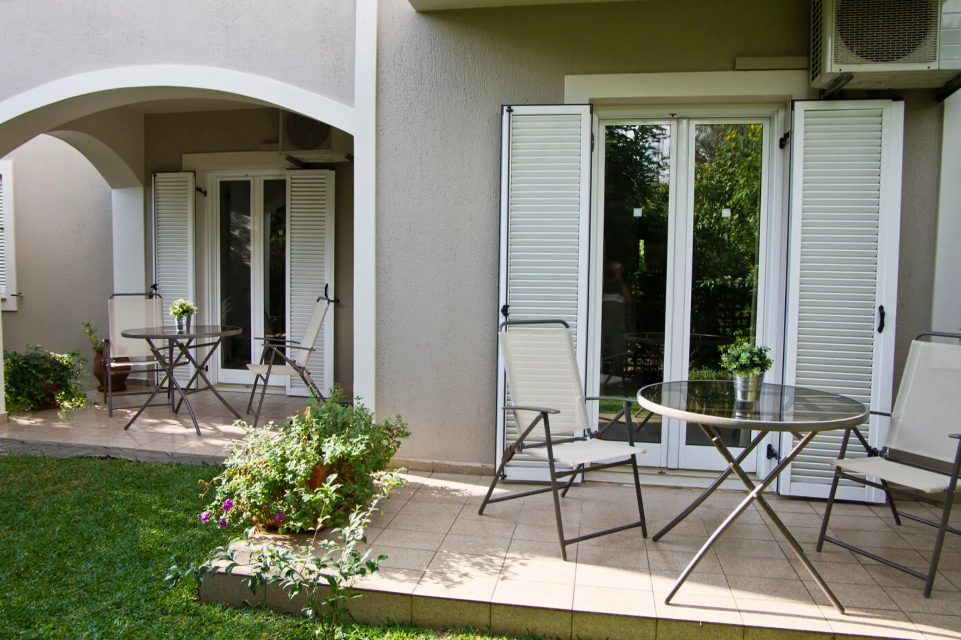 Notos Studios - Studio Garten- bzw. Poolblick