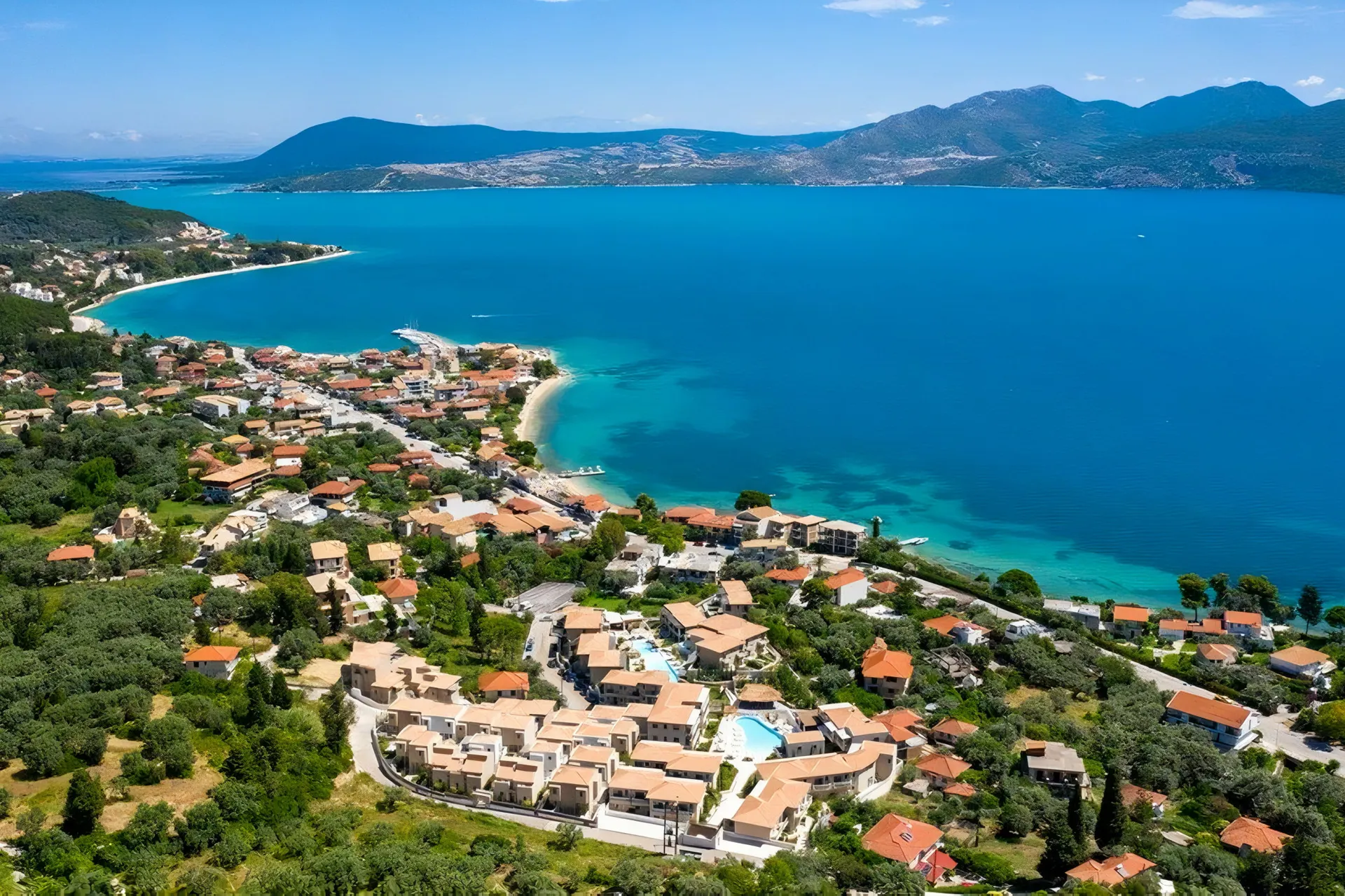 Hotel Crystal Waters