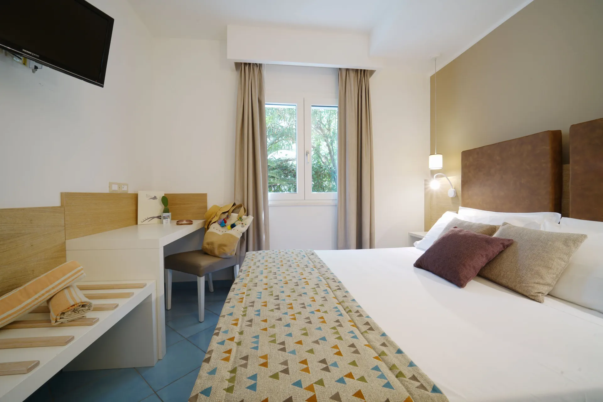 Hotel Baia del Godano Resort & Spa - Doppelzimmer Prestige Meerblick