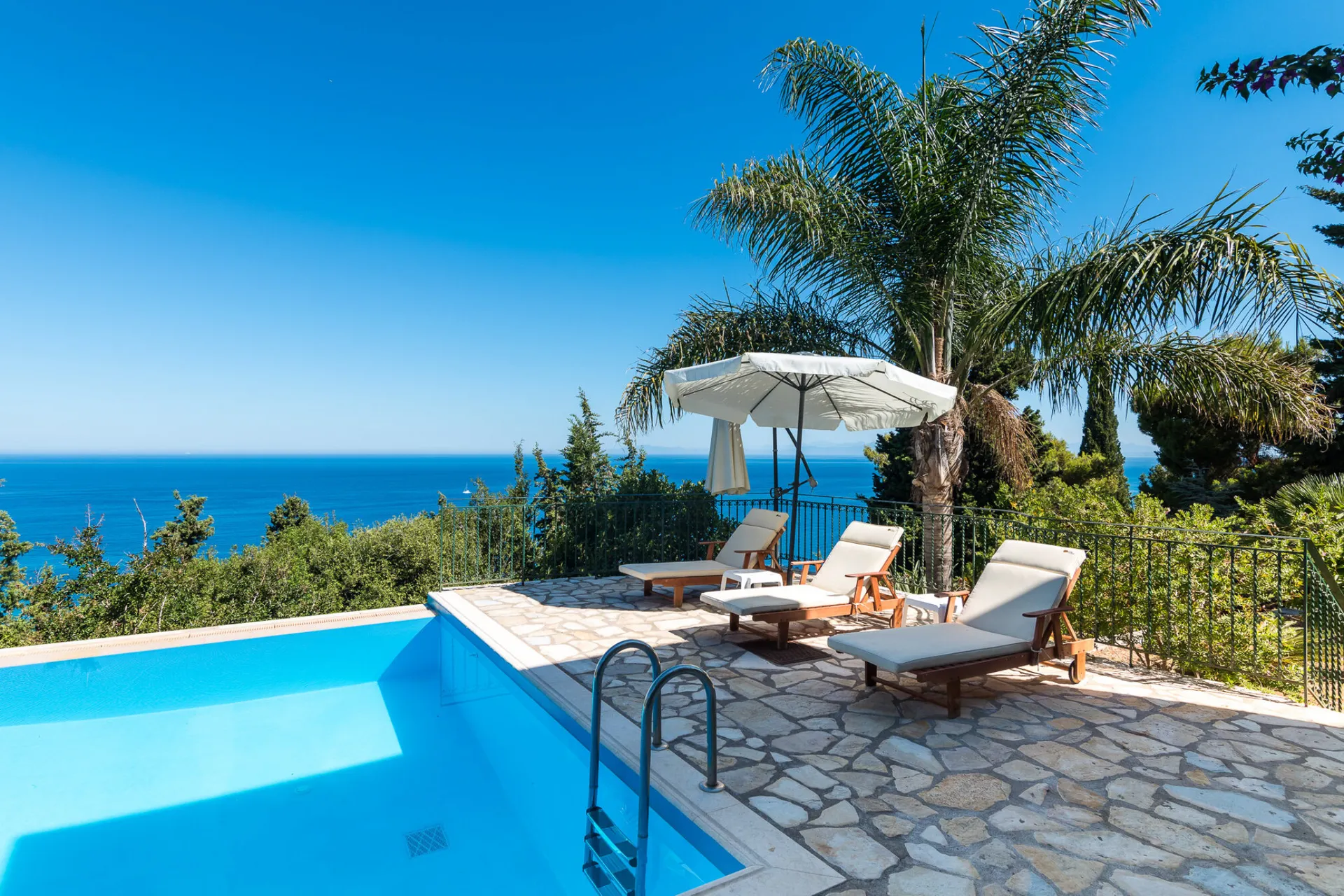 Villa Niriis