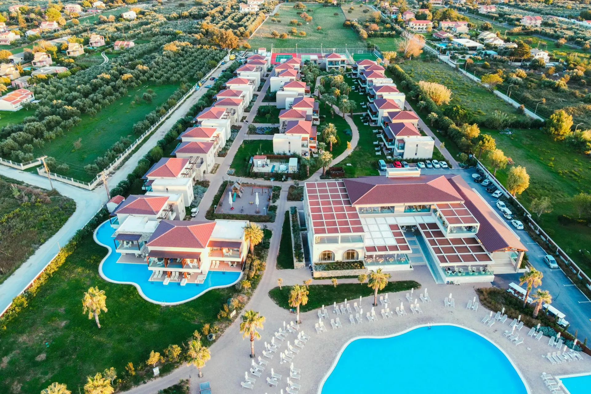 Almyros Beach Resort & Spa