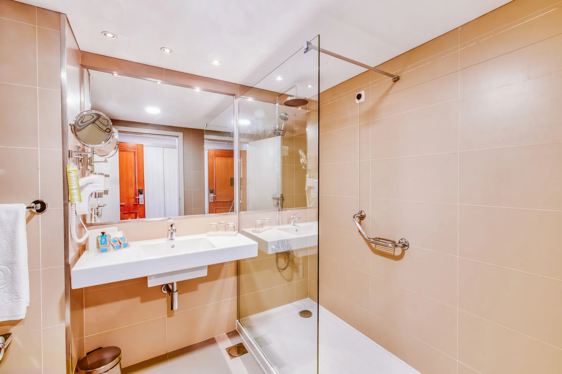 Enotel Sunset Bay - Doppelzimmer Meerblick mit Balkon