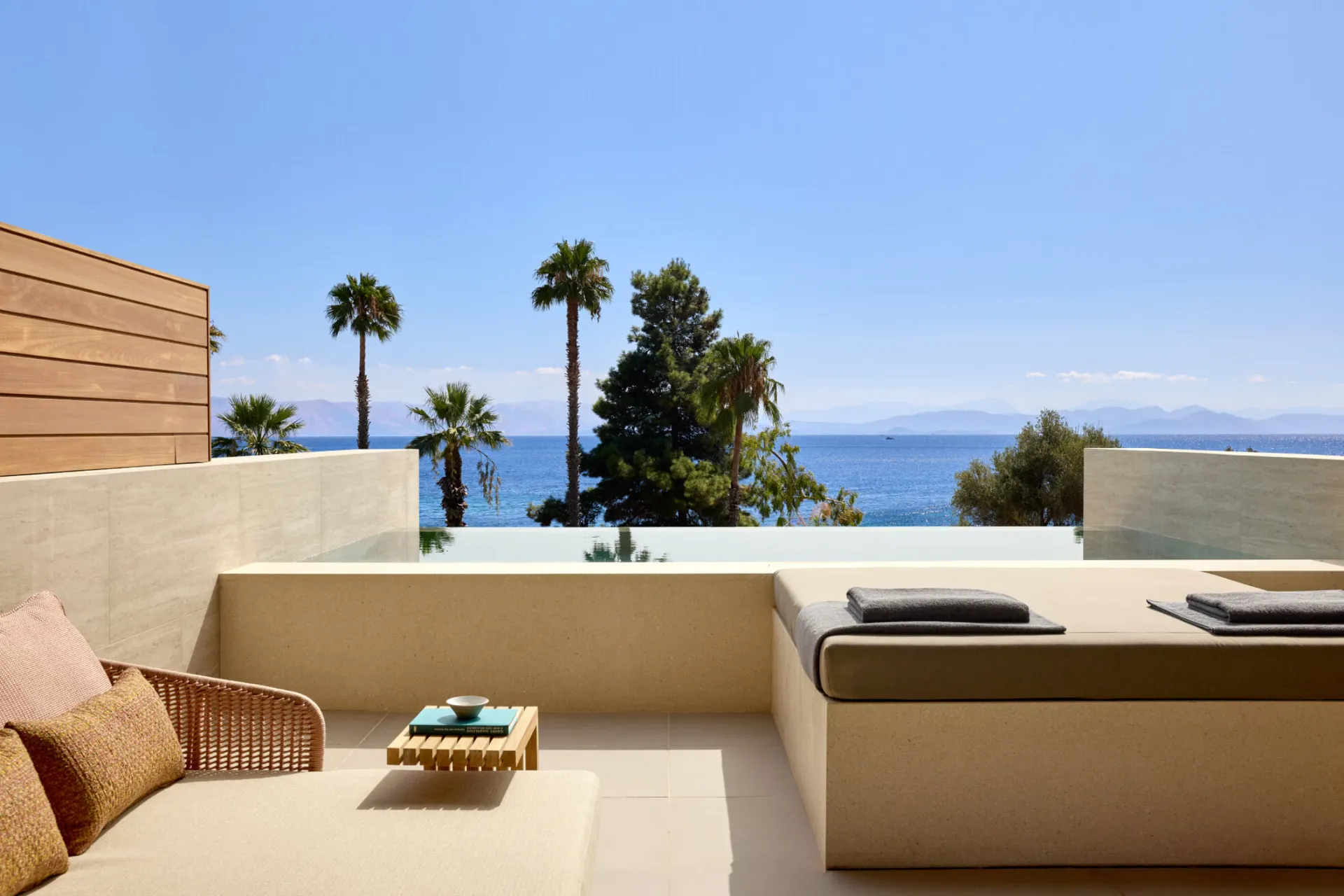 Avali, Mar-Bella Collection - Doppelzimmer Deluxe Privatpool Meerblick