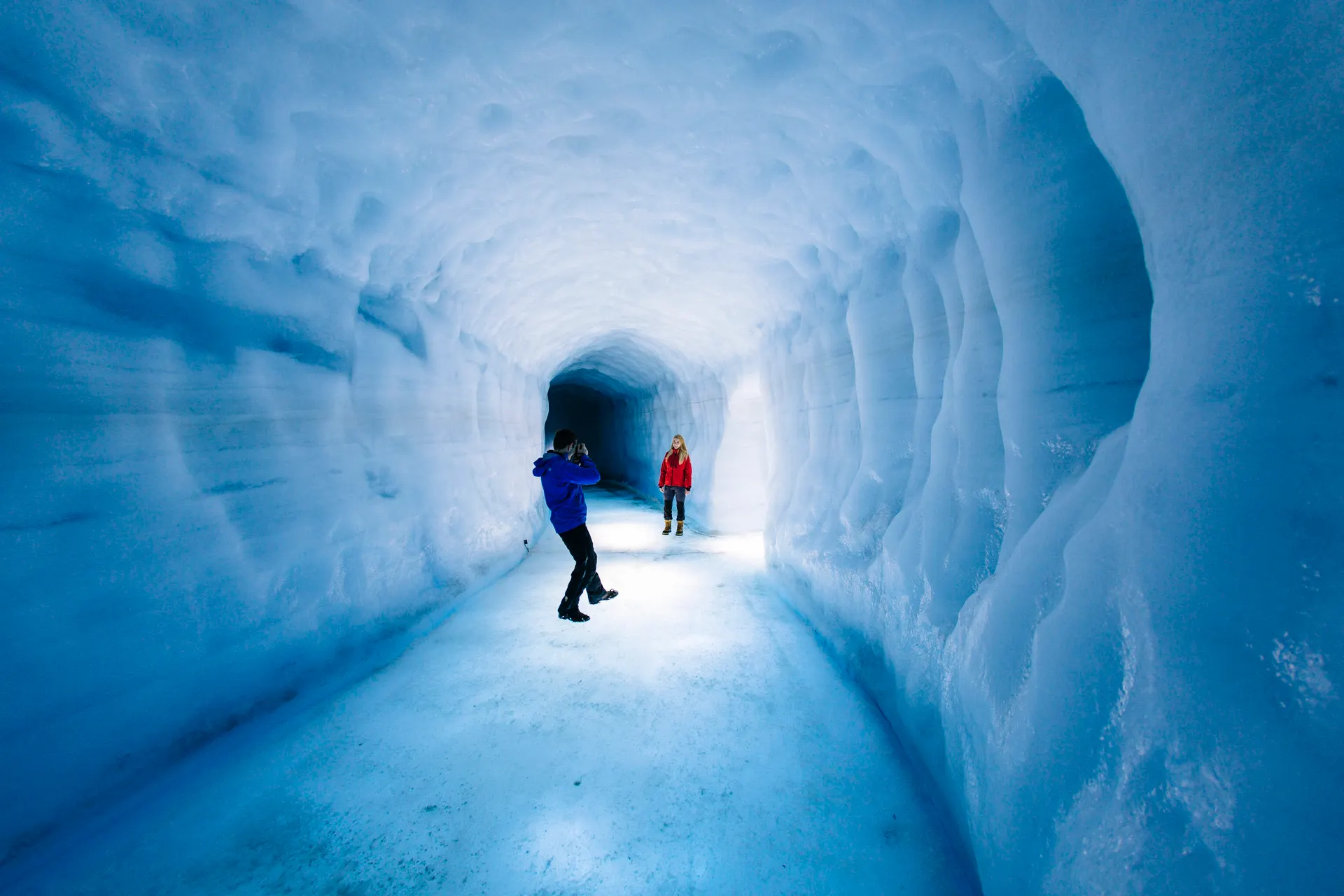 Island - Eishöhle
