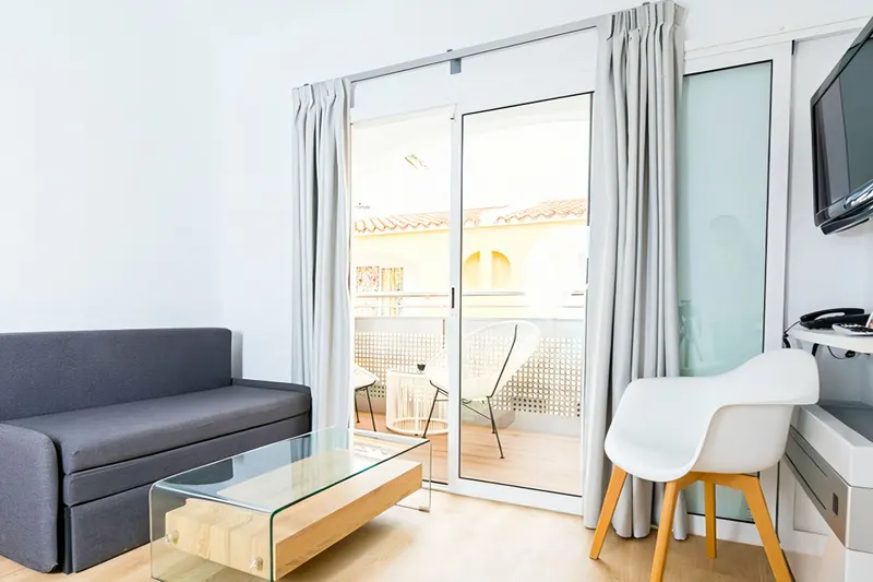 Aparthotel Cales de Ponent