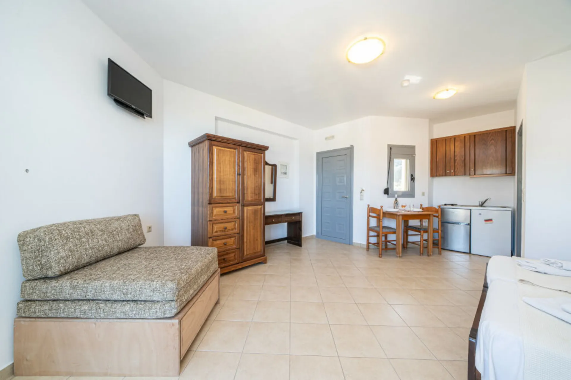 Aparthotel Aridas at the Beach - Studio B seitlicher Meerblick