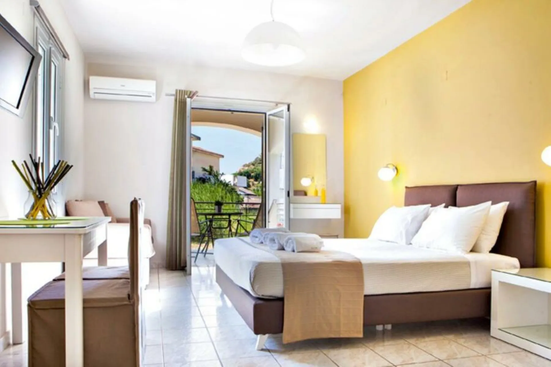 Notos Studios - Studio