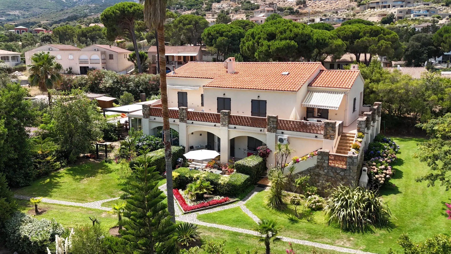 Ferienwohnung Casa Oleanda - Villa Scandola Erdgeschoss