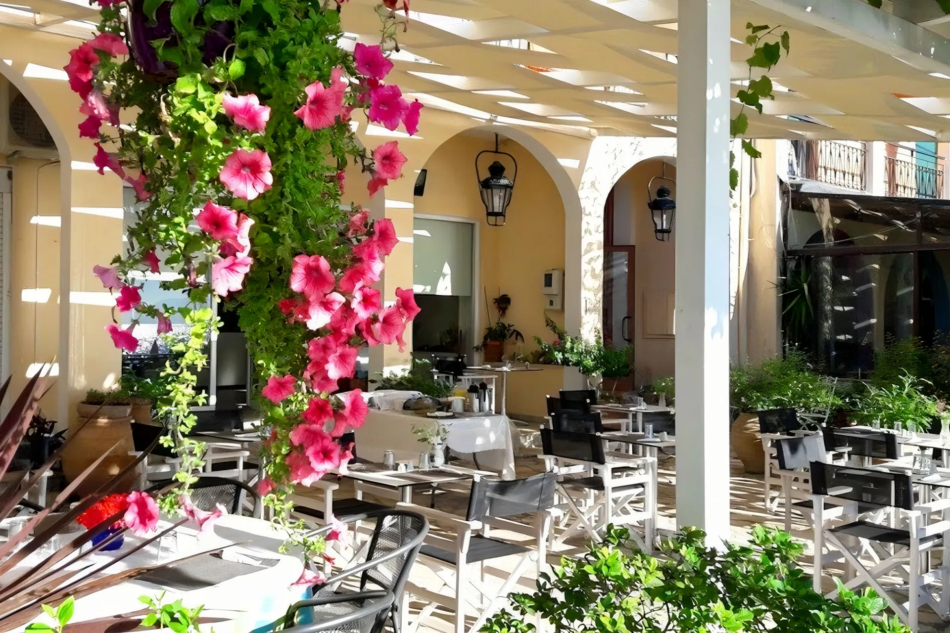 Hotel Eros Beach