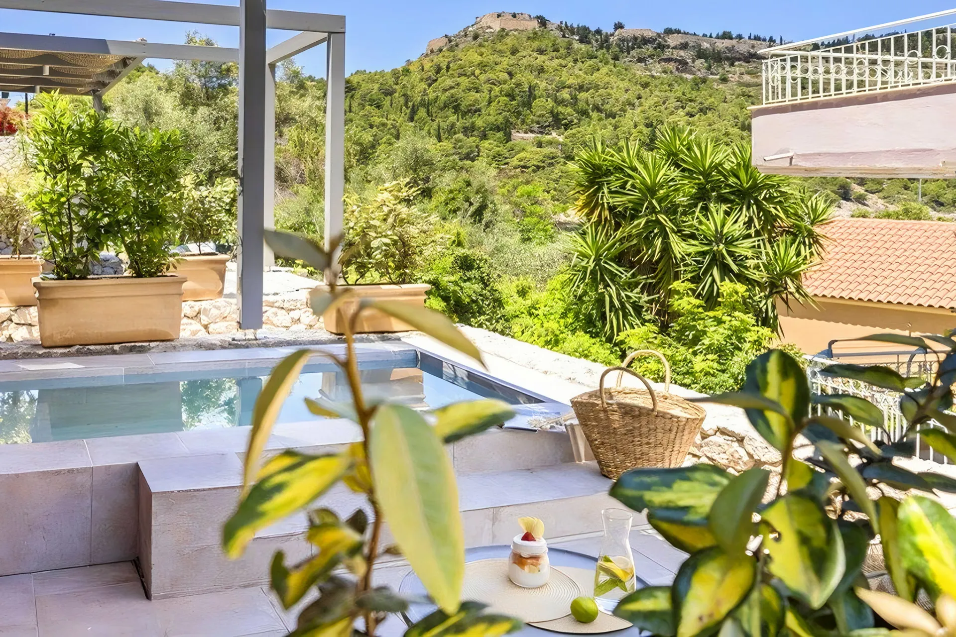 Chromata Assos Villen