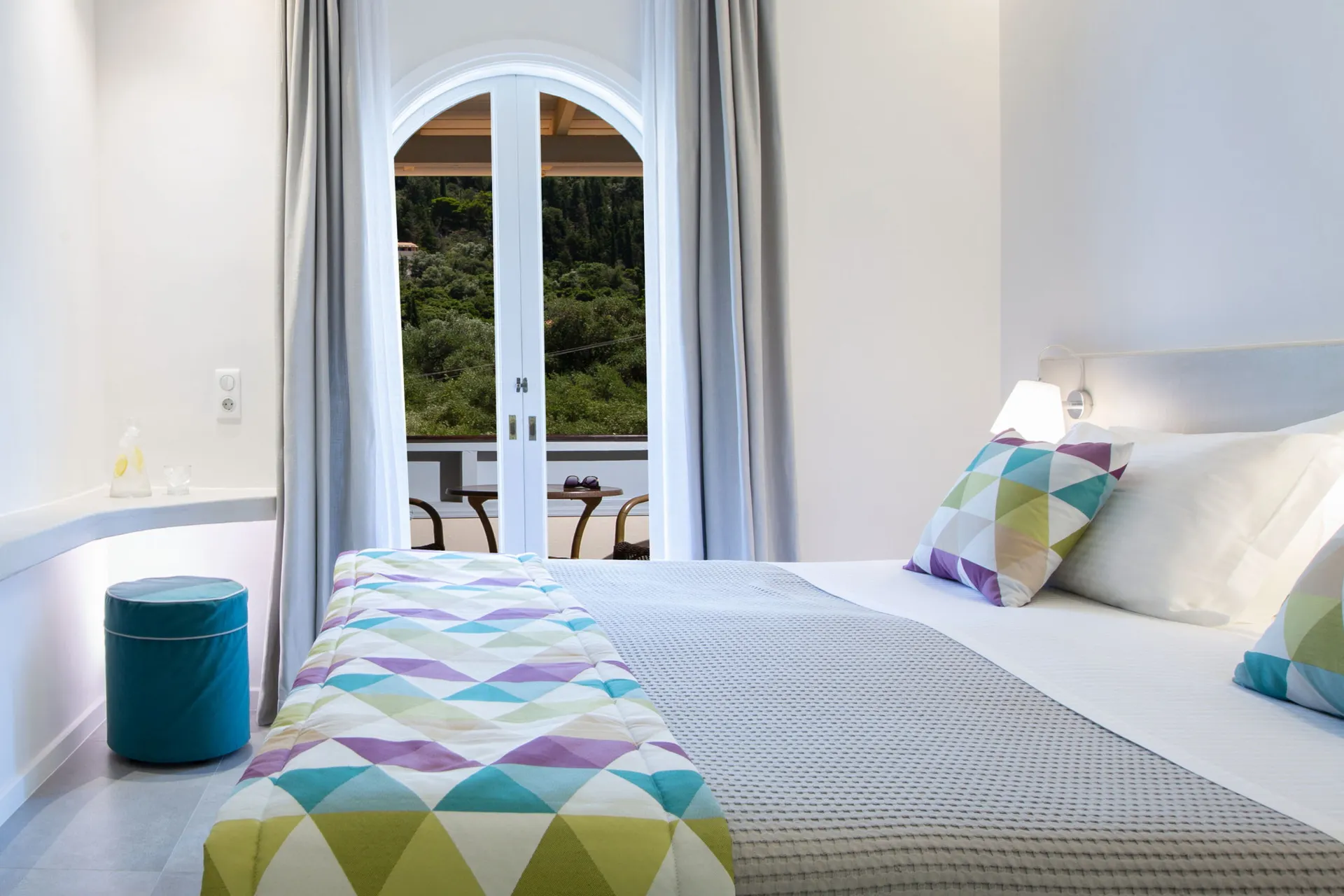 Odyssey Hotel - Doppelzimmer seitlicher Meerblick