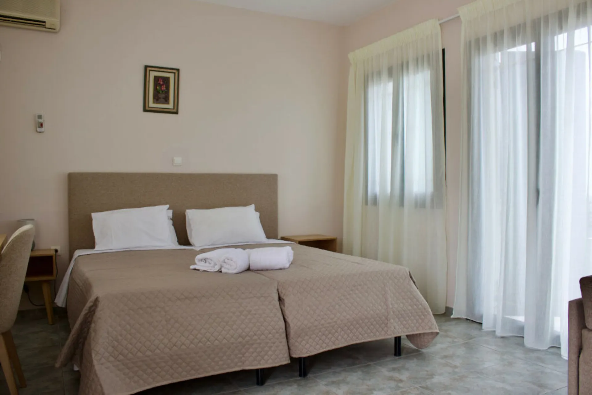 Niforos Studios - Doppelzimmer Panorama Meerblick