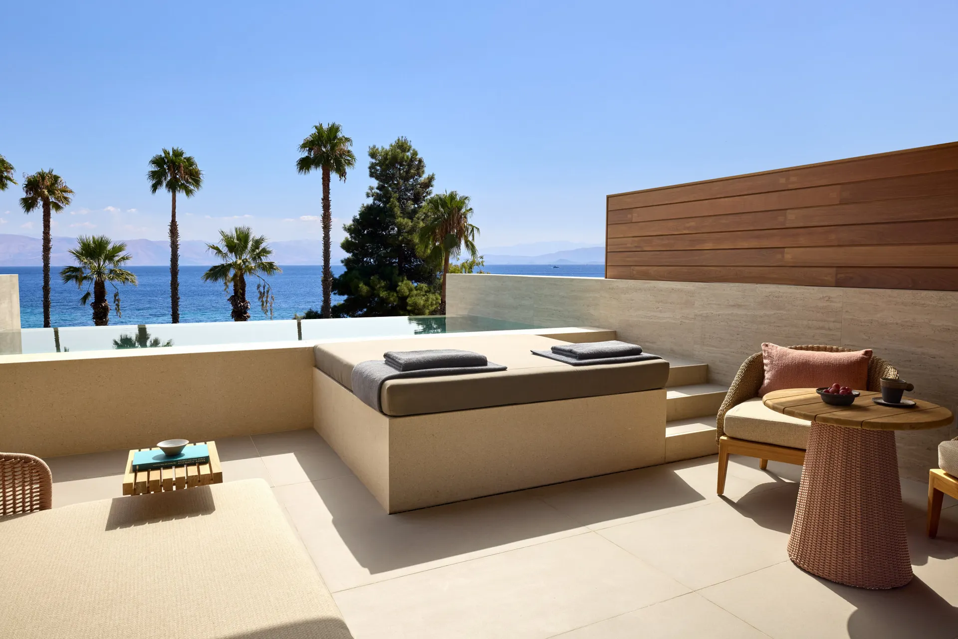 Avali, Mar-Bella Collection - Doppelzimmer Deluxe Privatpool Meerblick