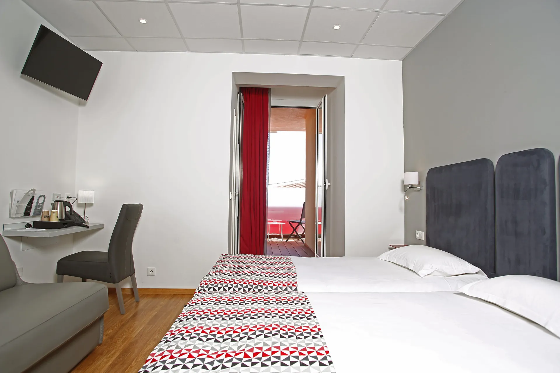 Hotel Méditerranée - Doppelzimmer Poolblick