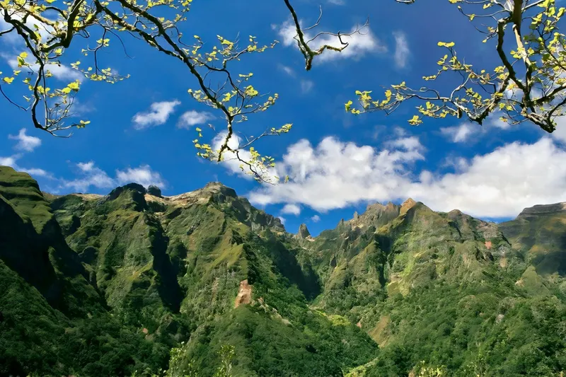 Individuelle Wanderreise Madeira quer über die Insel