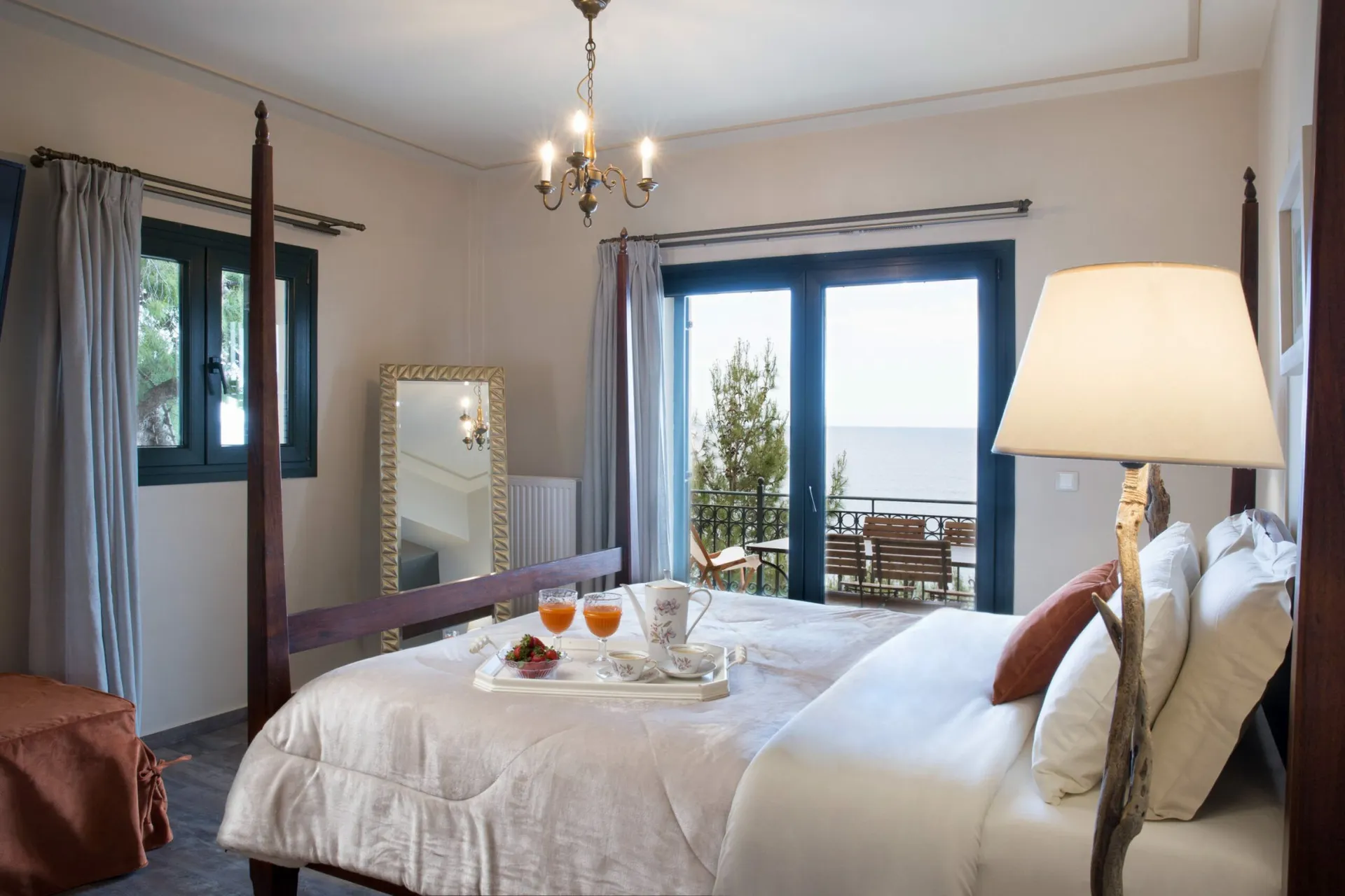 Avra Private Suite - Suite Doris Meerblick