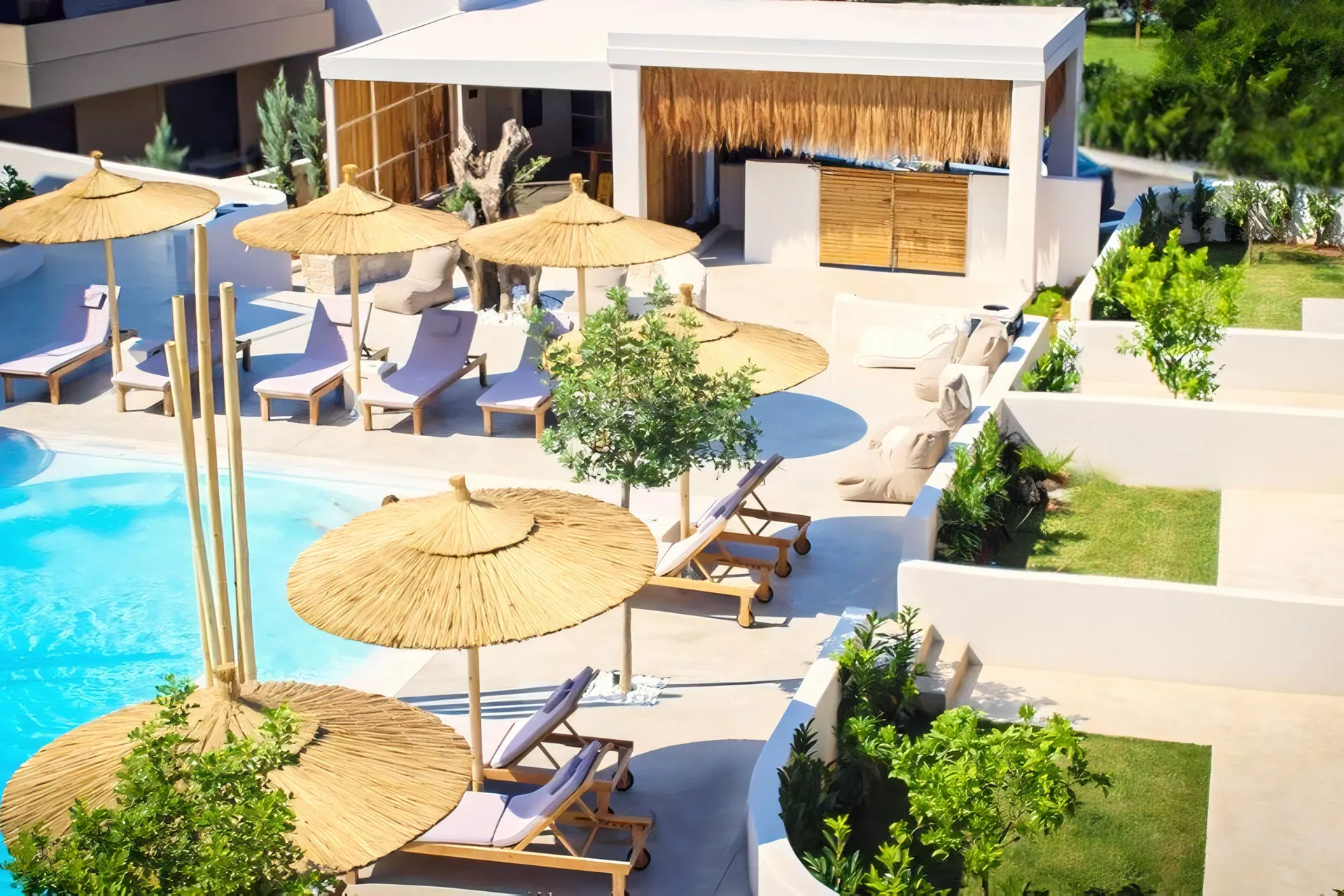 Hotel Crystal Waters