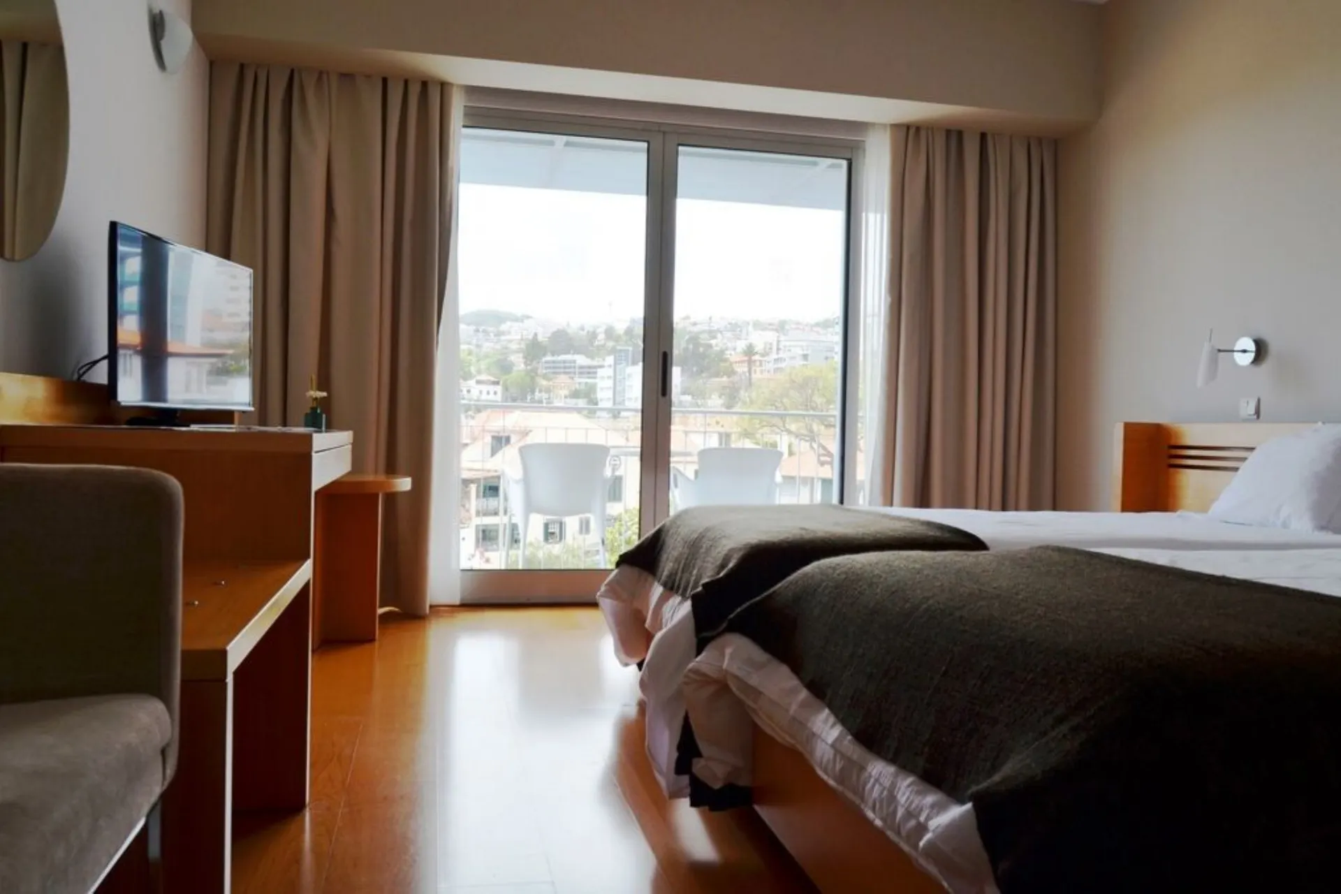 Madeira Bright Star - Doppelzimmer Poolblick