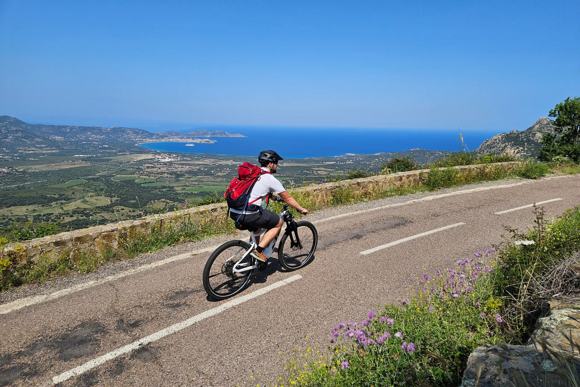 Ausblick über die Bucht von Calvi