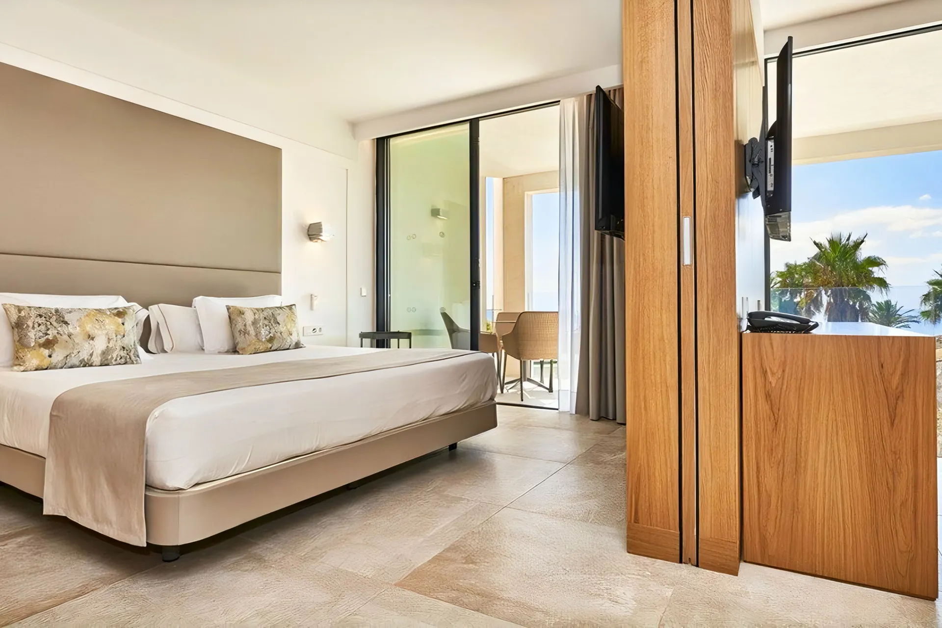 Insotel Punta Prima Prestige Suites  Spa