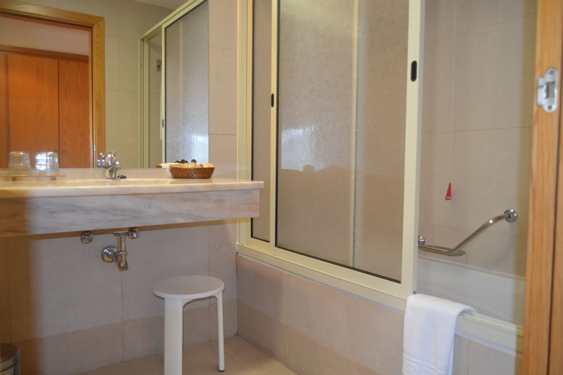 Madeira Bright Star - Doppelzimmer Poolblick