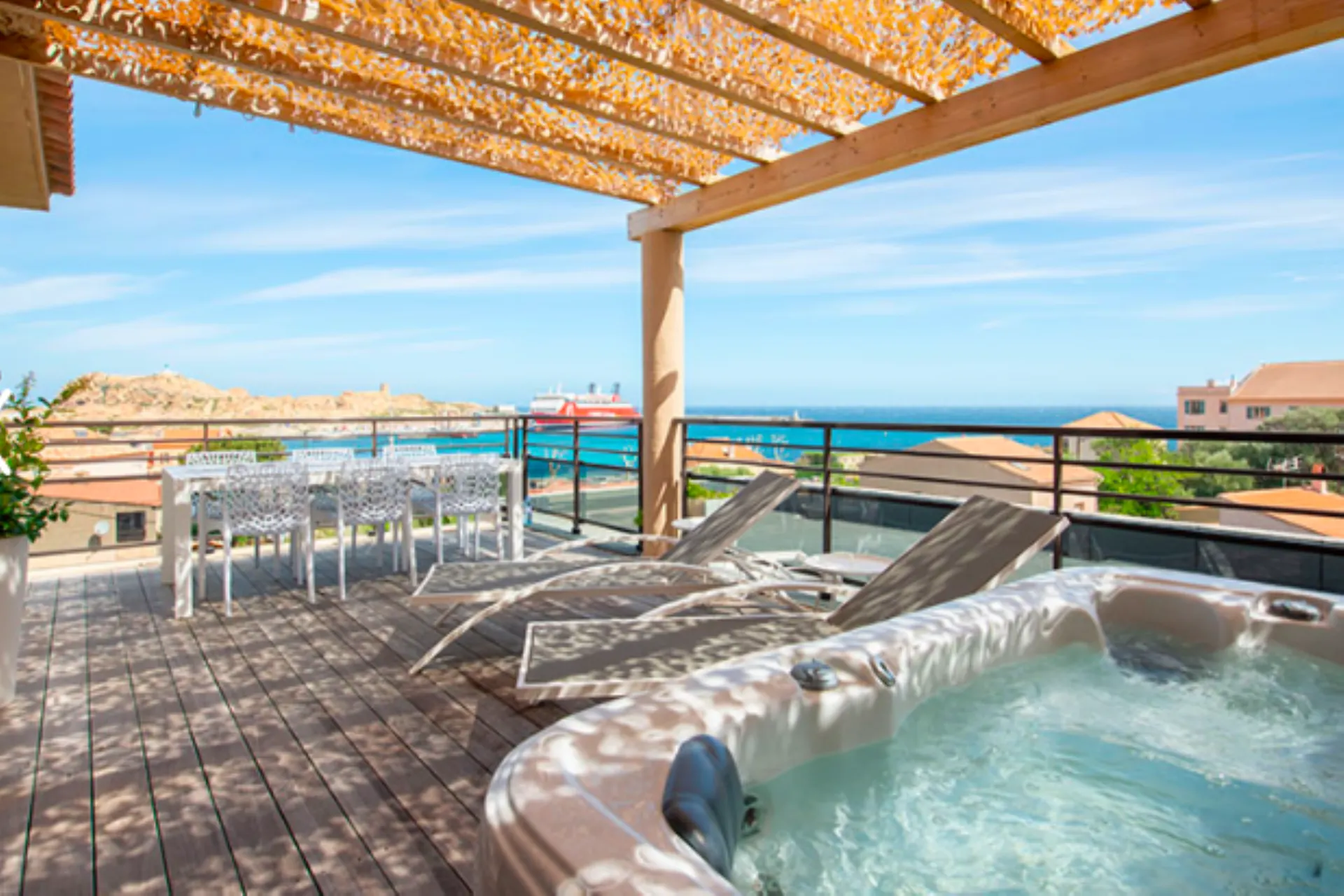 Ferienwohnung Saletta Casale - Appartement F3 Jacuzzi Meerblick