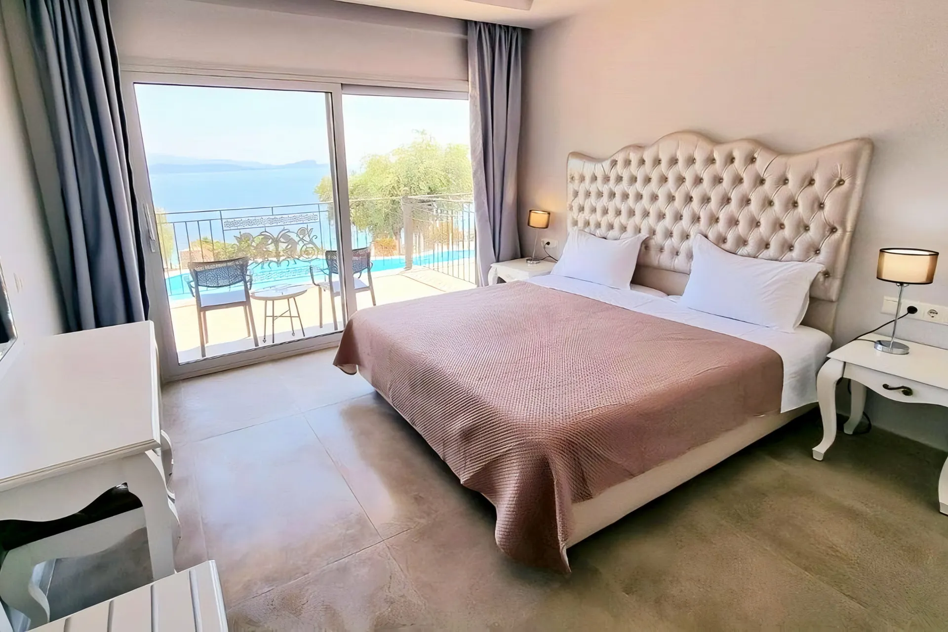 Hotel Lichnos Bay Village