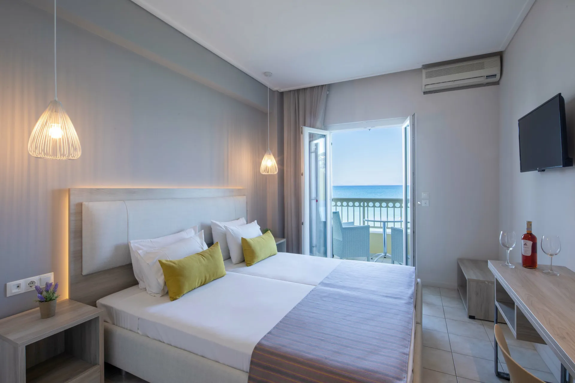 Hotel Rossis Beach - Doppelzimmer Superior Meerblick
