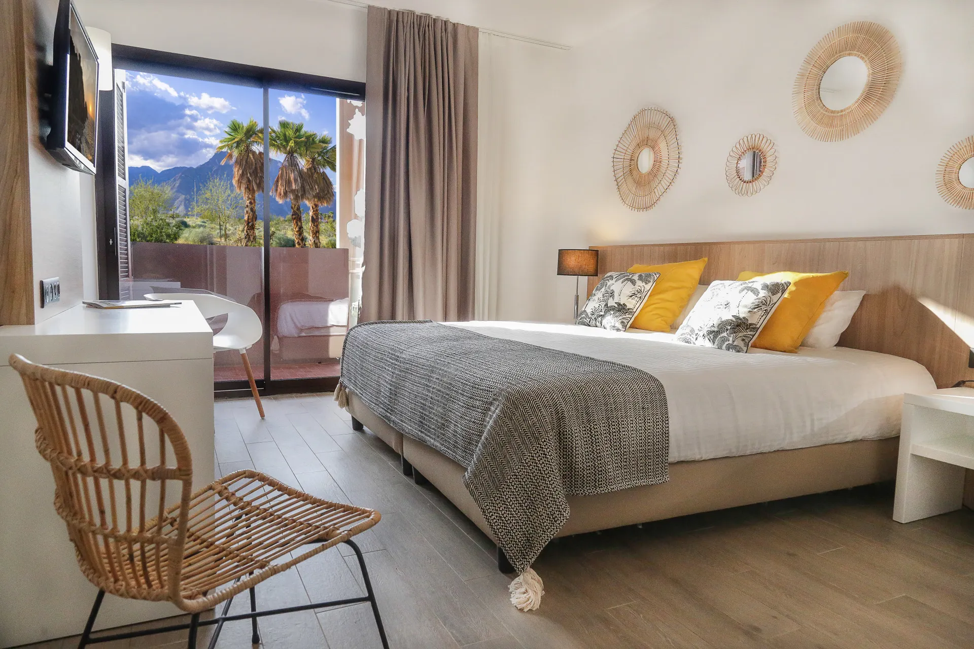 Hotel San Lucianu - Doppelzimmer Bergblick