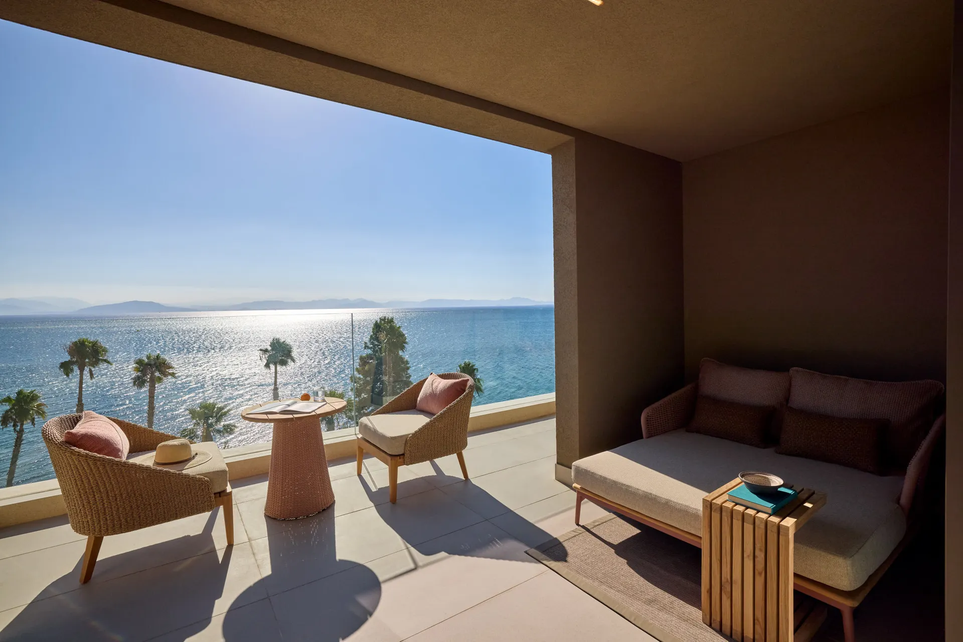 Avali, Mar-Bella Collection - Doppelzimmer Deluxe Dachterrasse Meerblick