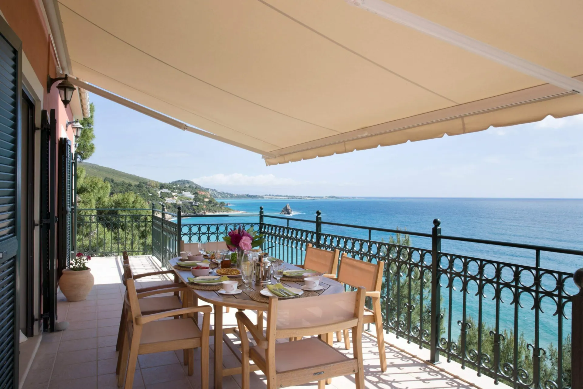 Avra Private Suite - Thea Penthouse-Suite Meerblick